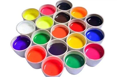 Organický biely pigment